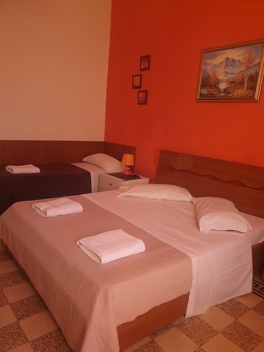 Guesthouse ava roma