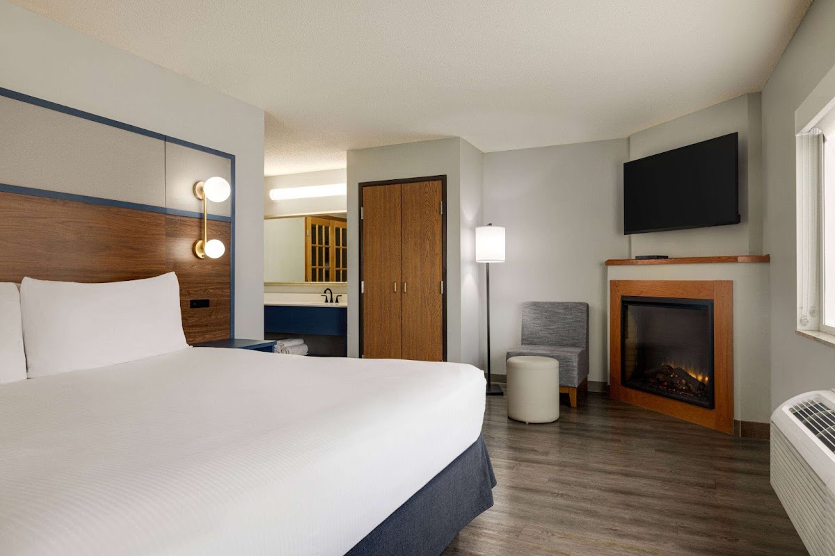AmericInn by Wyndham Lincoln South