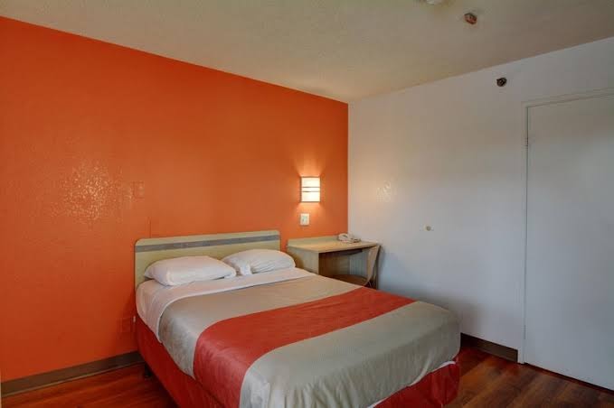 Motel 6 Wethersfield, CT - Hartford