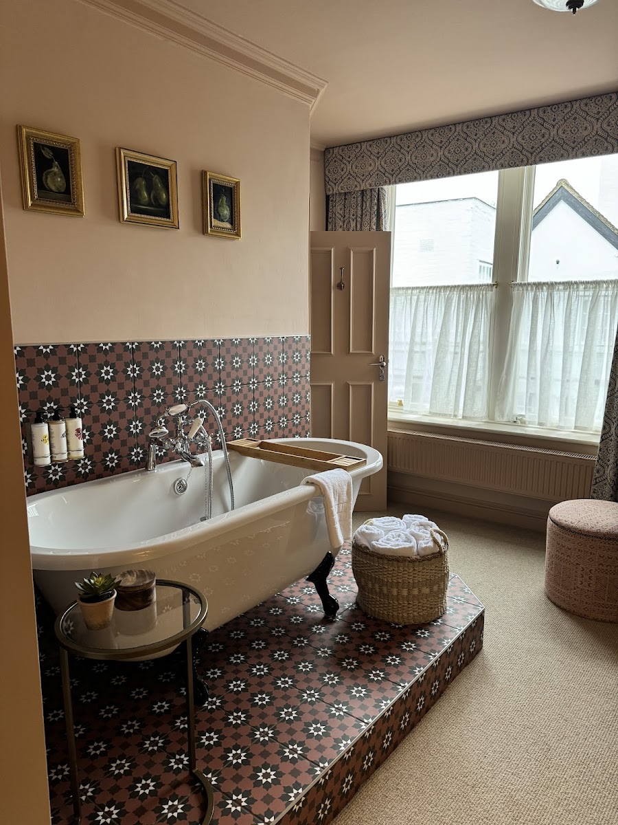 The White Horse, A Heartwood Inn