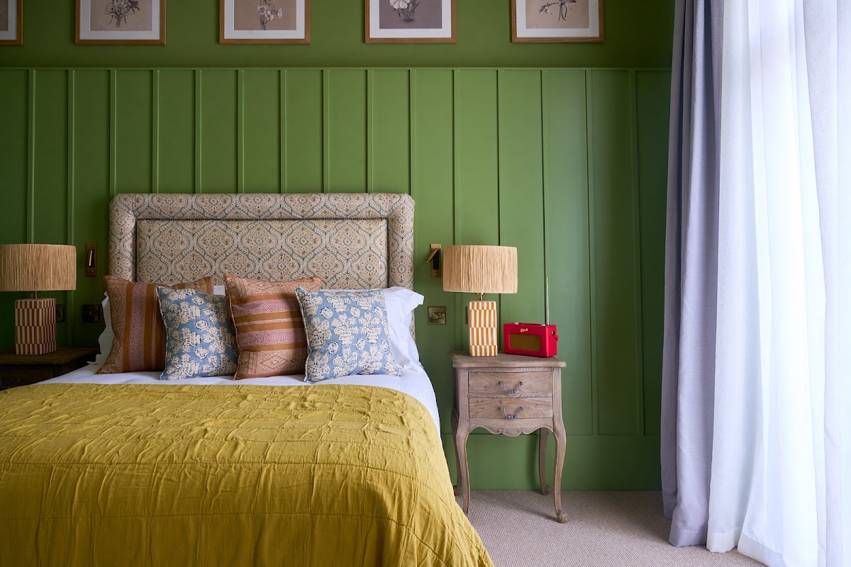 The White Horse, A Heartwood Inn