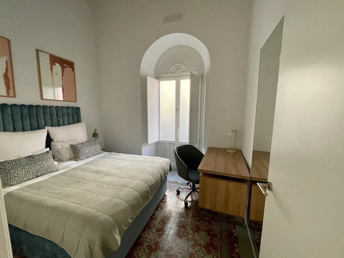 Numa Seville Solea