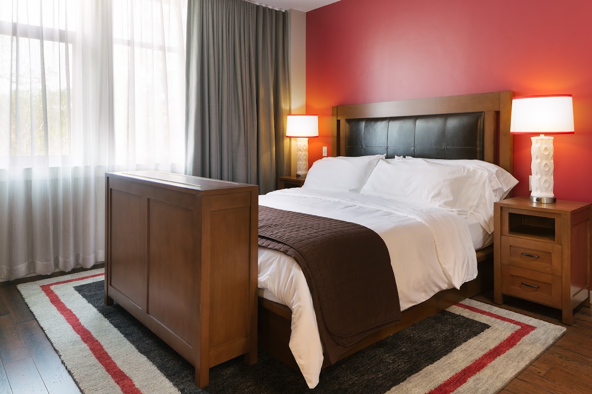 Two Thirty-Five Luxury Suites