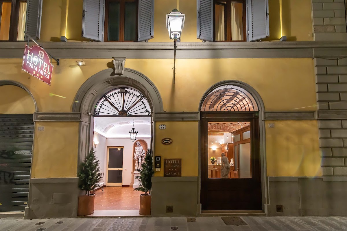 Hotel Porta Faenza