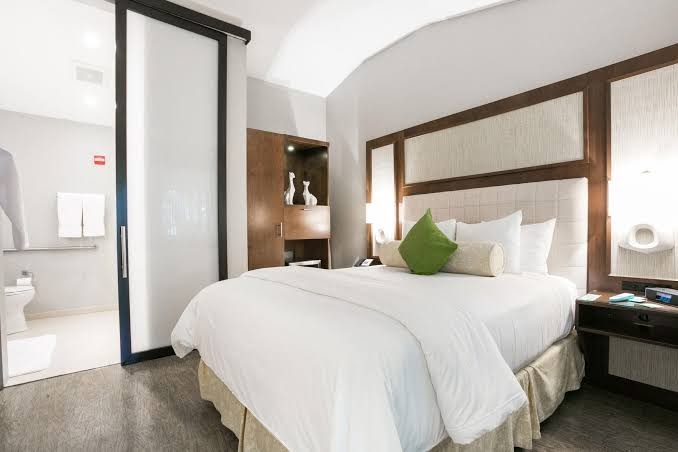 Almond Tree Inn