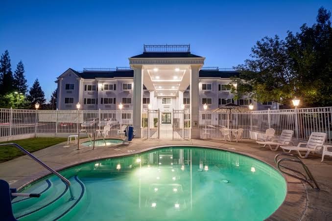 Best Western Paradise Hotel