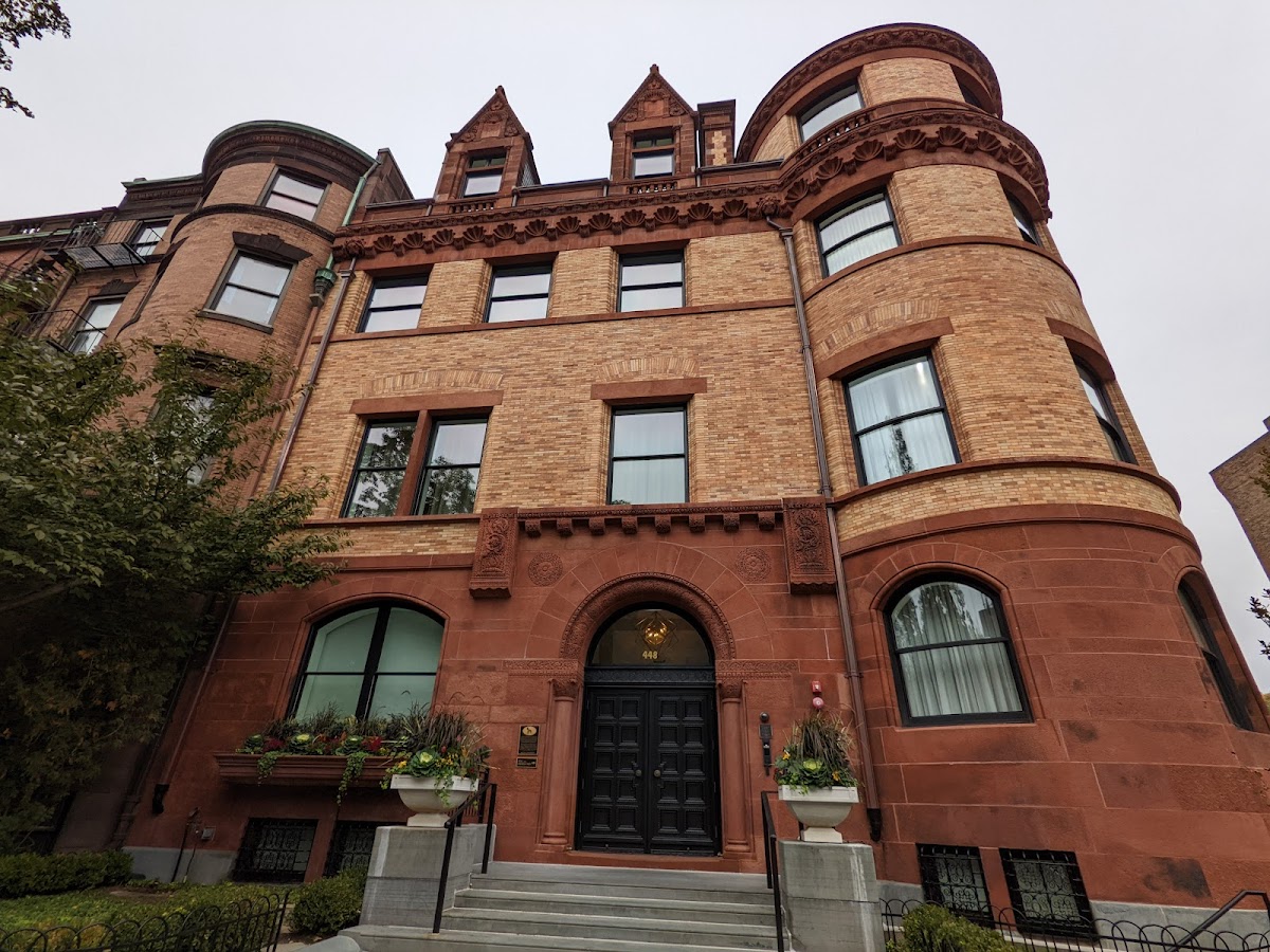 463 Beacon Street Guest House