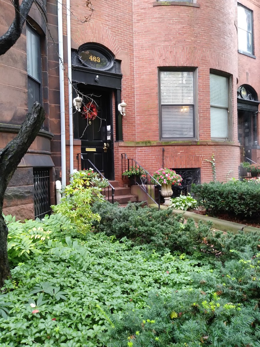 463 Beacon Street Guest House