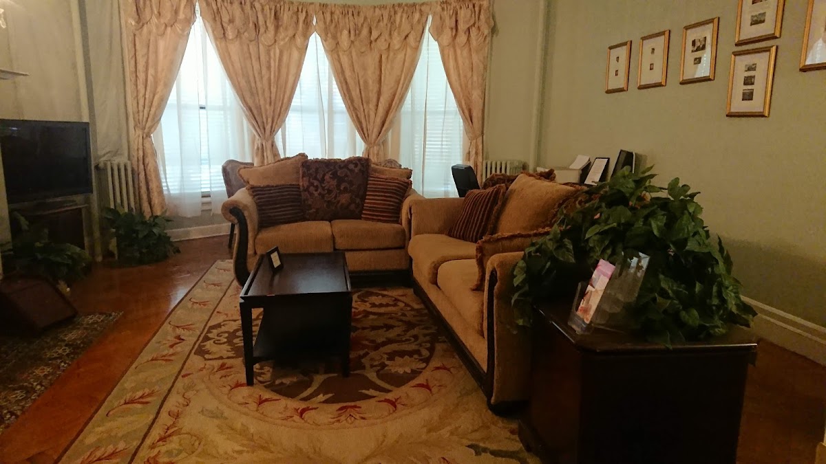 463 Beacon Street Guest House