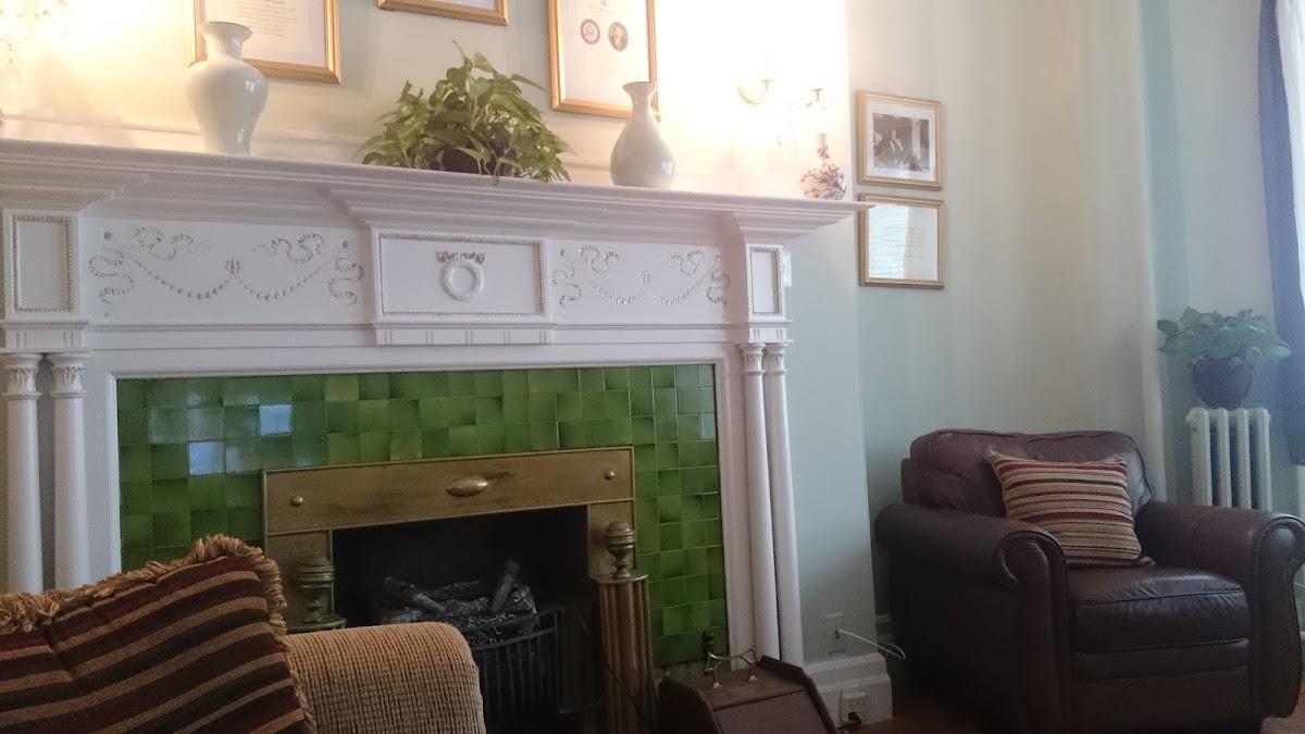 463 Beacon Street Guest House