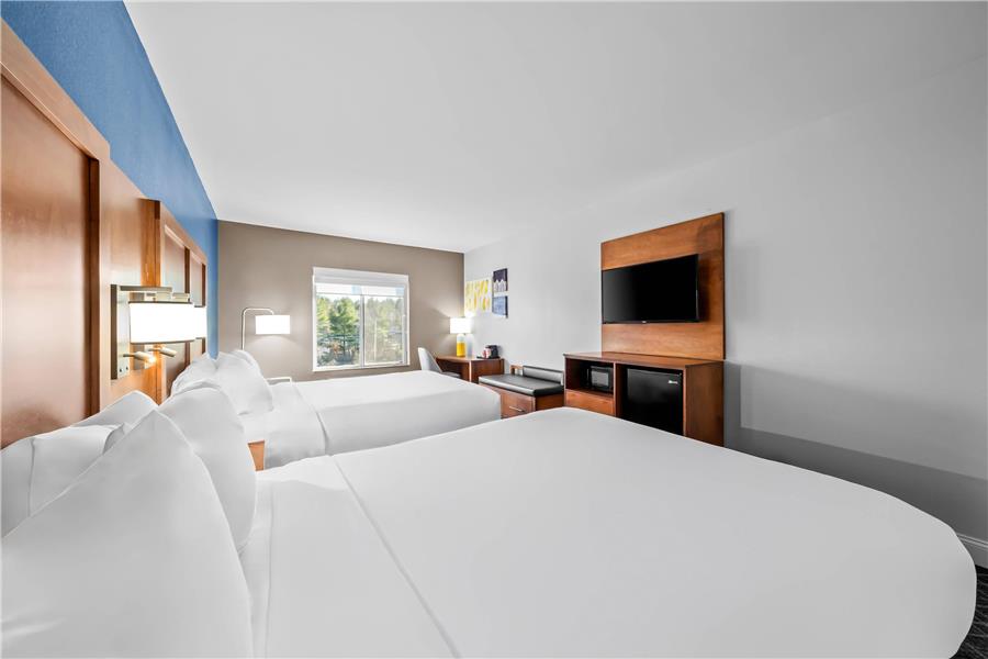 Comfort Inn & Suites Plainville-Foxboro