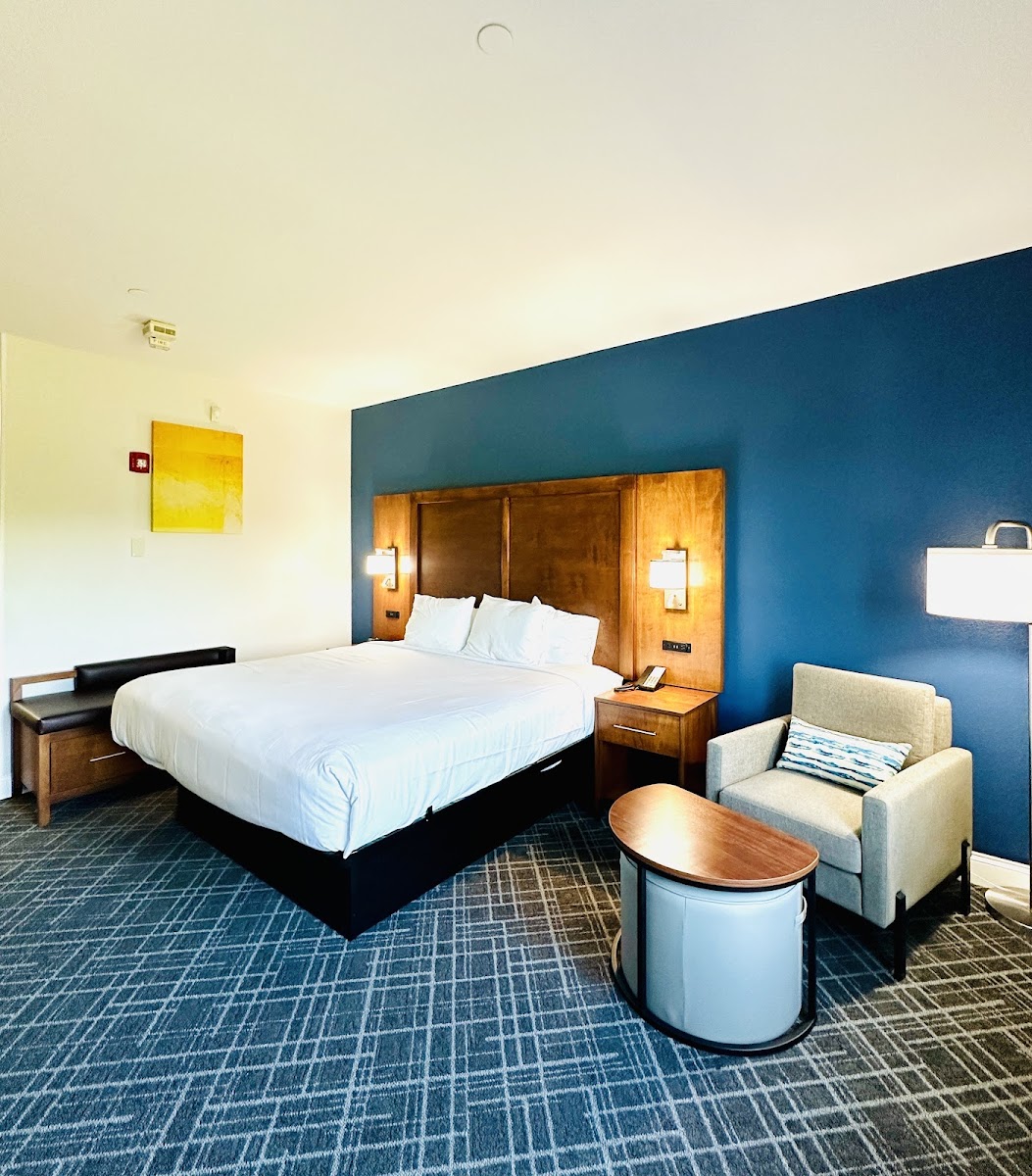 Comfort Inn & Suites Plainville-Foxboro