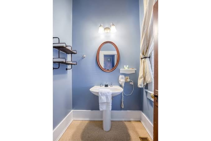 The Belmont Inn
