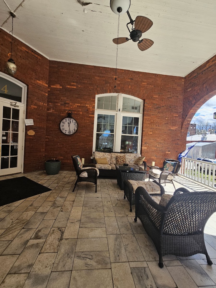 The Belmont Inn