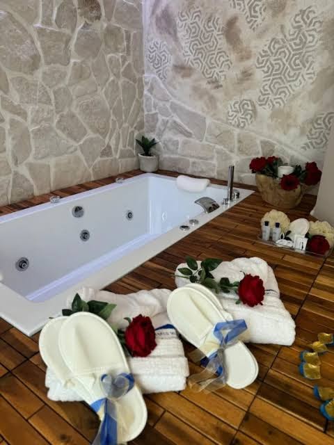 Pharus Miseni suites and rooms