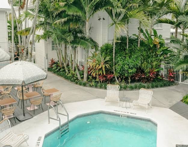 Lighthouse Hotel - Key West Historic Inns