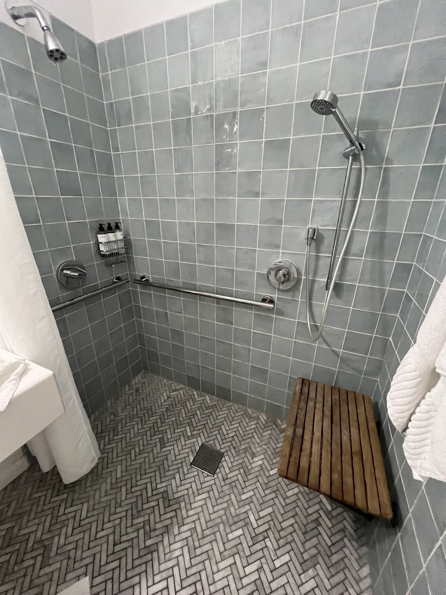 Lighthouse Hotel - Key West Historic Inns