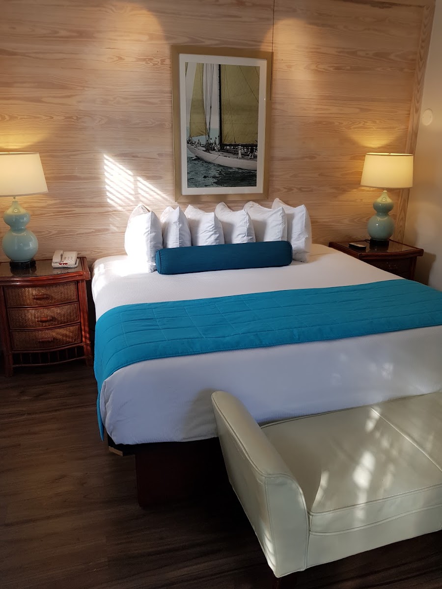 Lighthouse Hotel - Key West Historic Inns