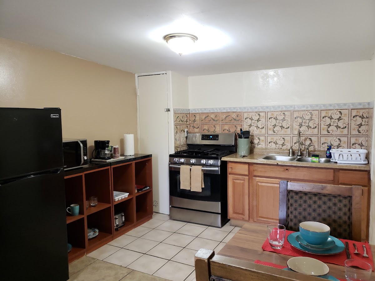 Pinecrest Inn & Suites