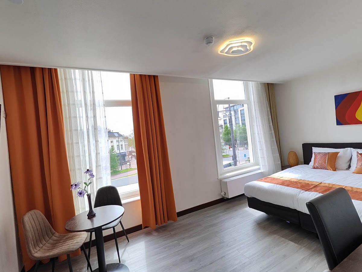 CN Hotel Arnhem Central Station