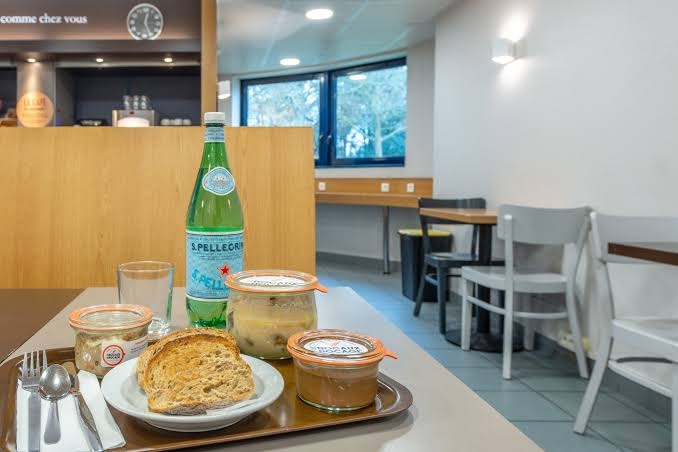 B&B HOTEL Cholet Sud
