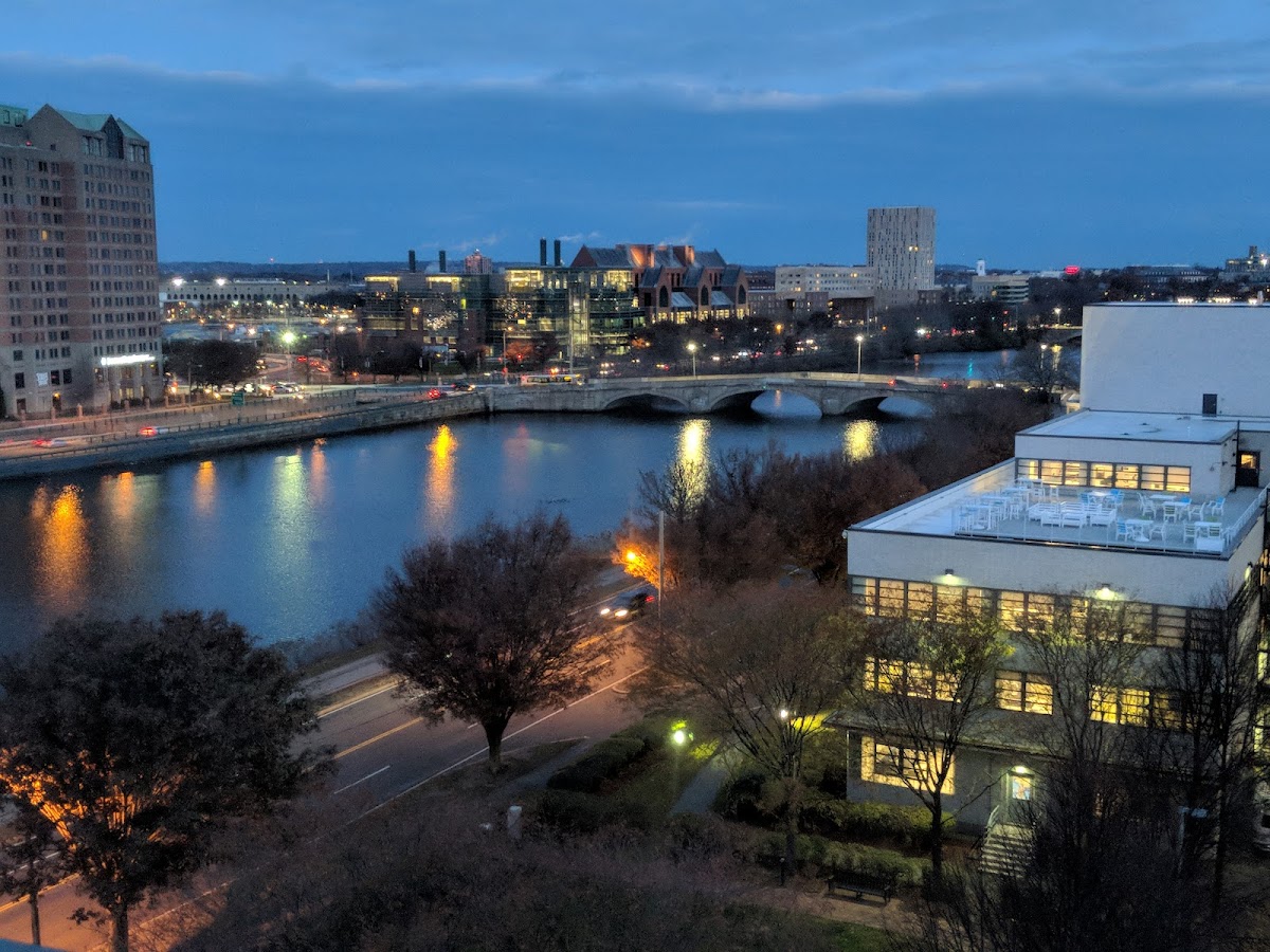 Courtyard by Marriott Boston Cambridge