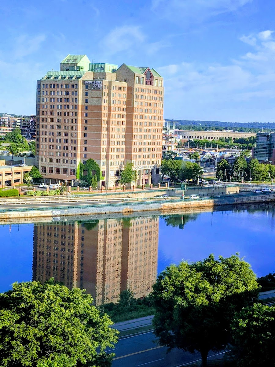 Courtyard by Marriott Boston Cambridge