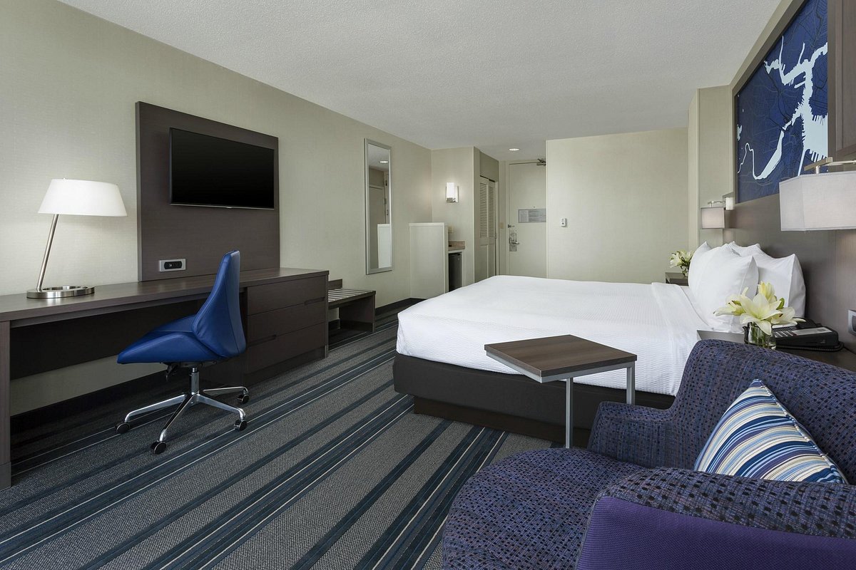 Courtyard by Marriott Boston Cambridge