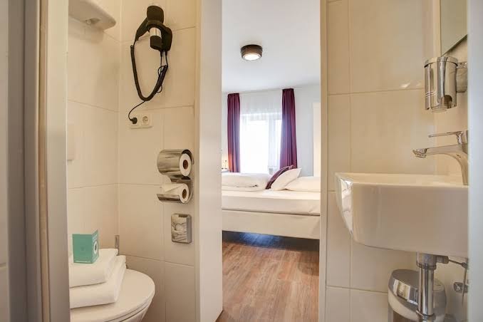Centro Hotel West