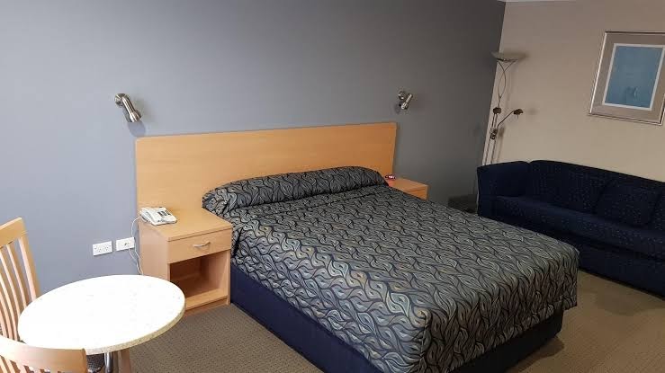 Edward Parry Motel