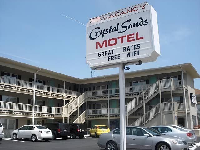 Crystal Sands Motel