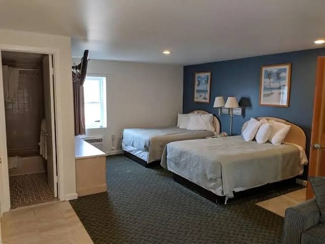 Crystal Sands Motel