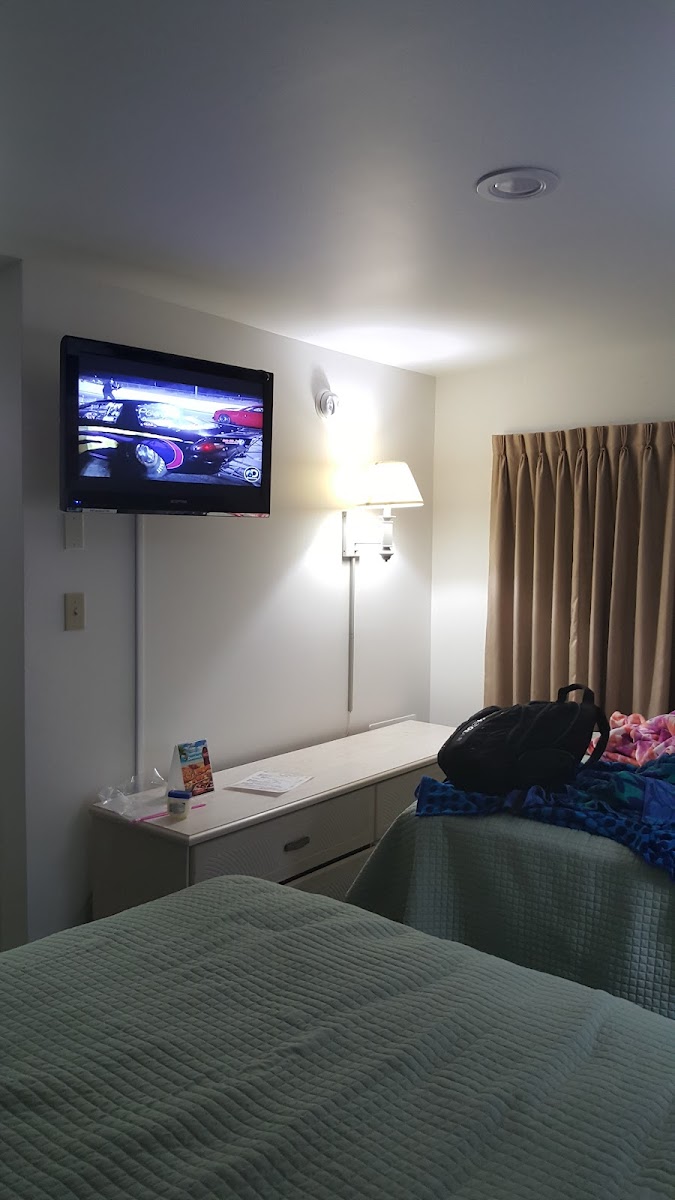 Crystal Sands Motel