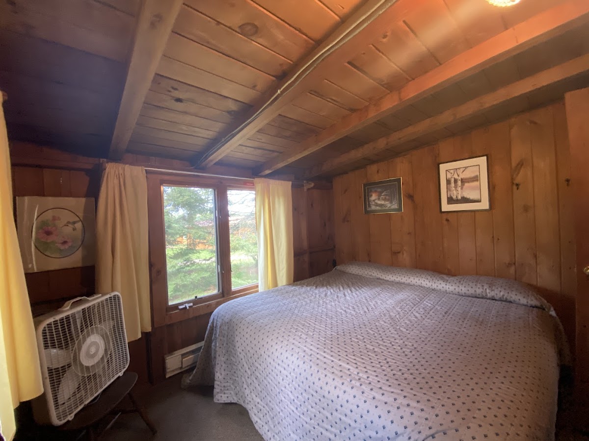 Pine Point Lodge, Resort & Motel