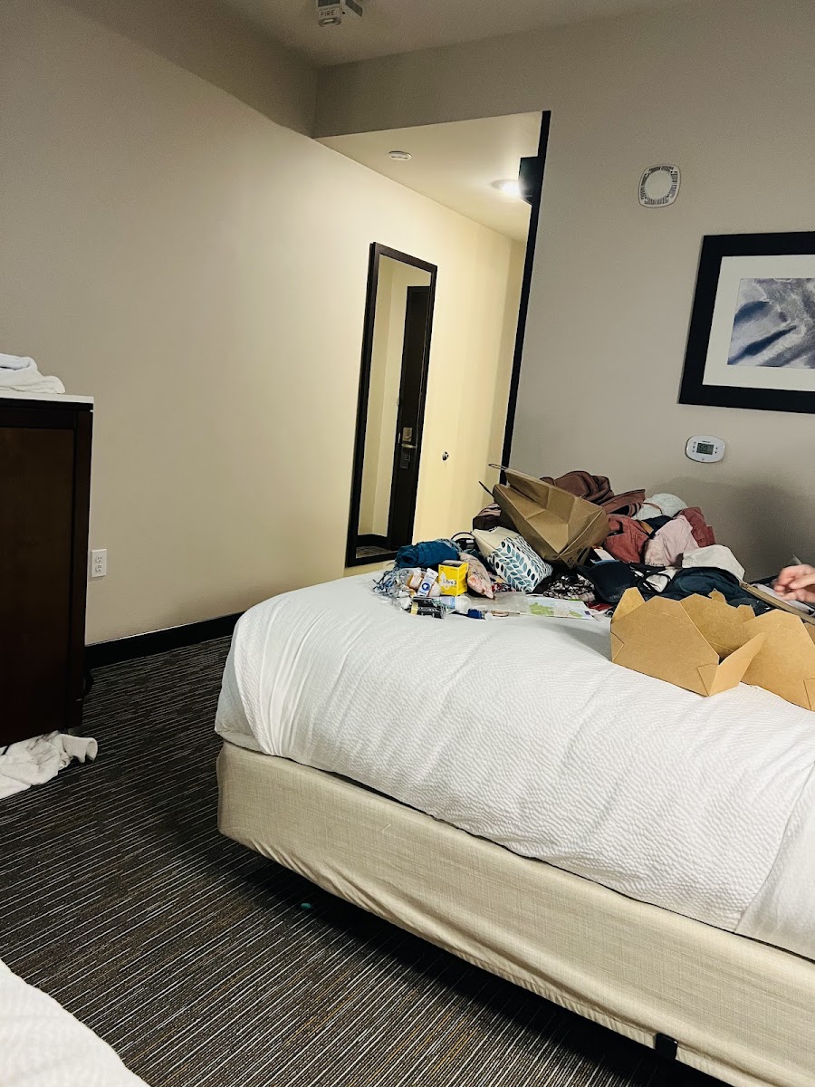 Courtyard by Marriott Seattle SeaTac Airport