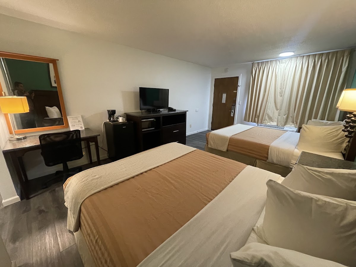 Sparta Inn