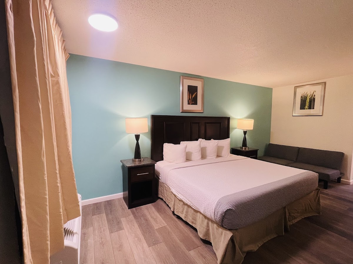 Sparta Inn