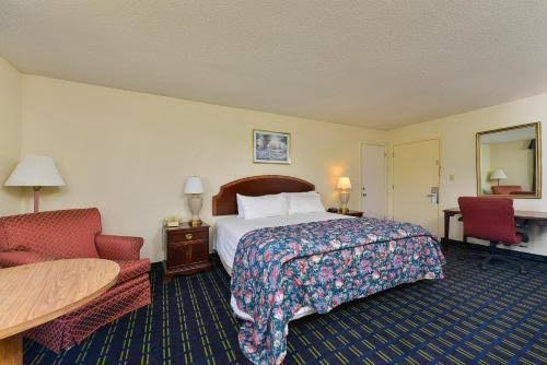 Americas Best Value Inn & Suites South Boston