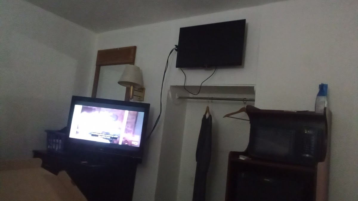 Americas Best Value Inn & Suites South Boston