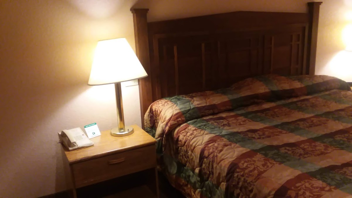 Best Rest Inn & Suites