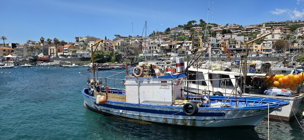 Aci Trezza