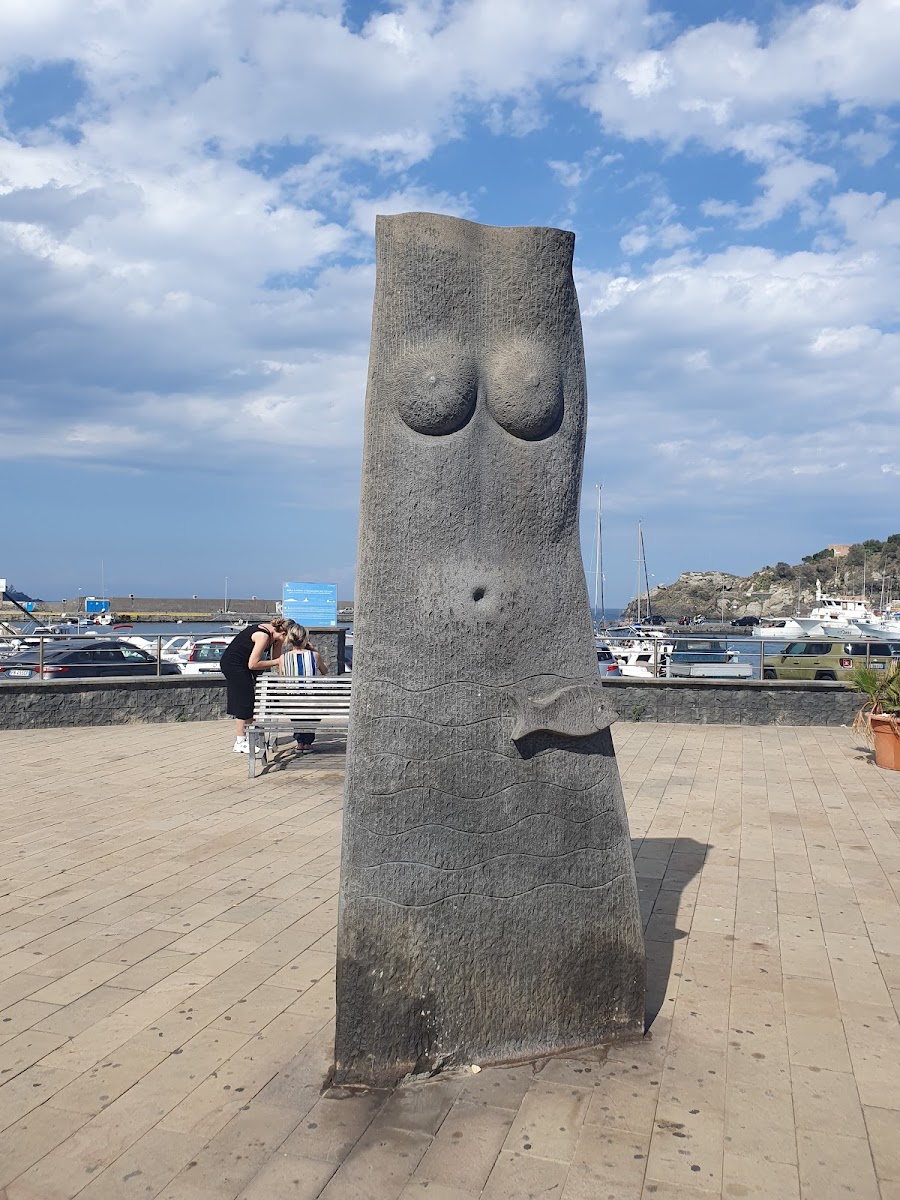 Aci Trezza
