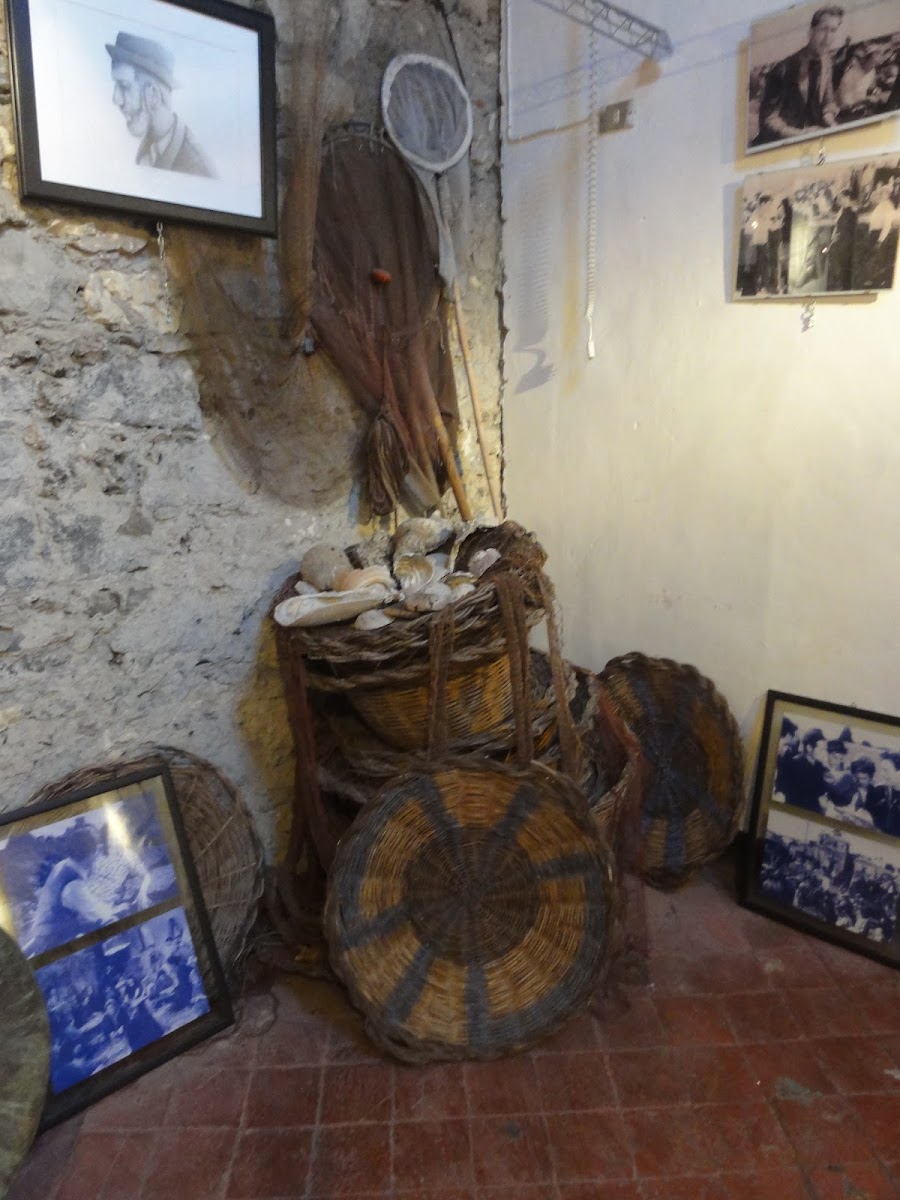 Aci Trezza