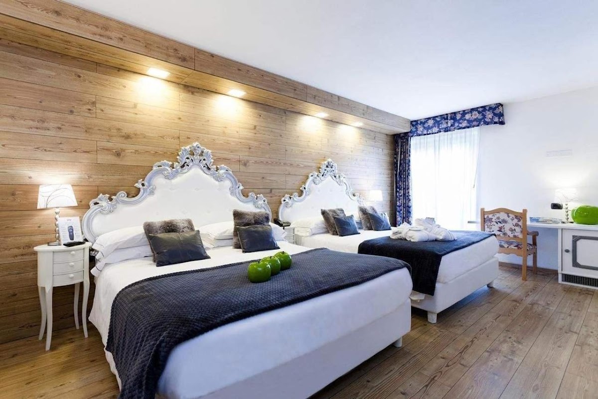 Hotel Vienna San Martino di Castrozza 3 Stars