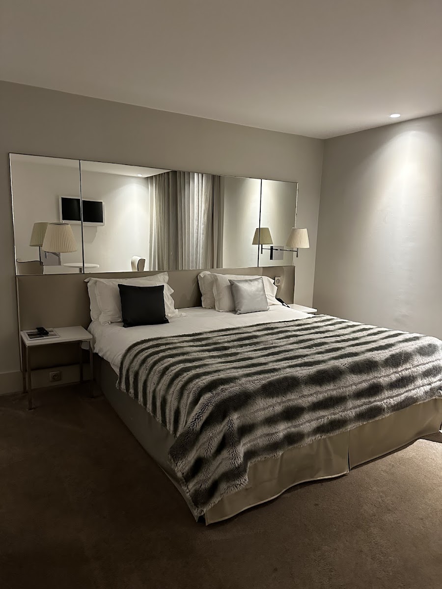 Le Cesar Hotel