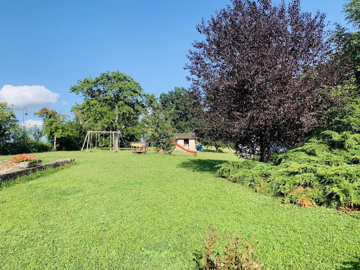 GÎTES ET CAMPING: Vacances à la ferme La Borie Basse