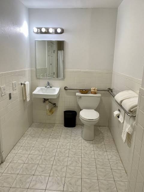 Geary Parkway Motel by At Mine Hospitality