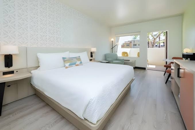 Palm Mountain Resort & Spa