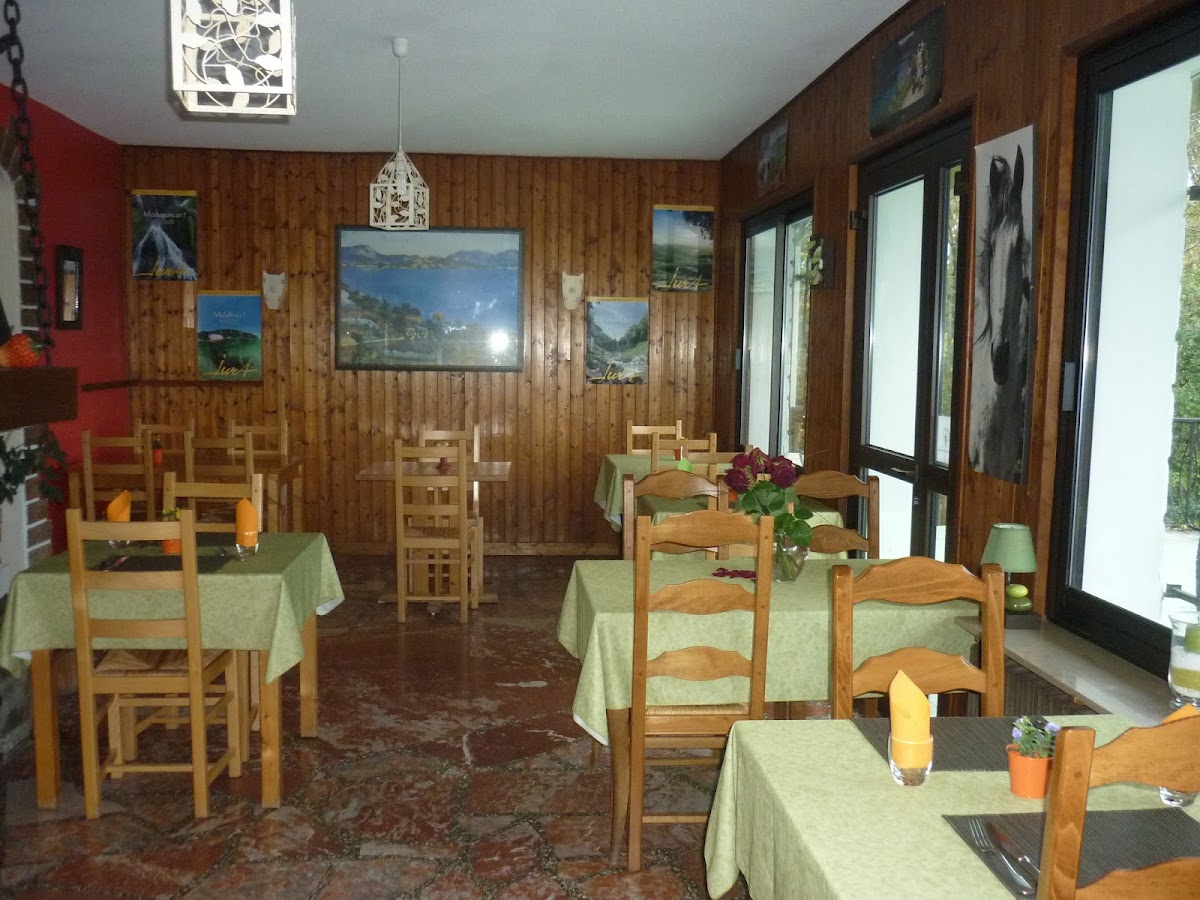 Hotel Restaurant La Chaumière Du Lac