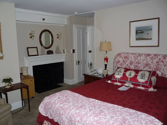 Roger Sherman Inn